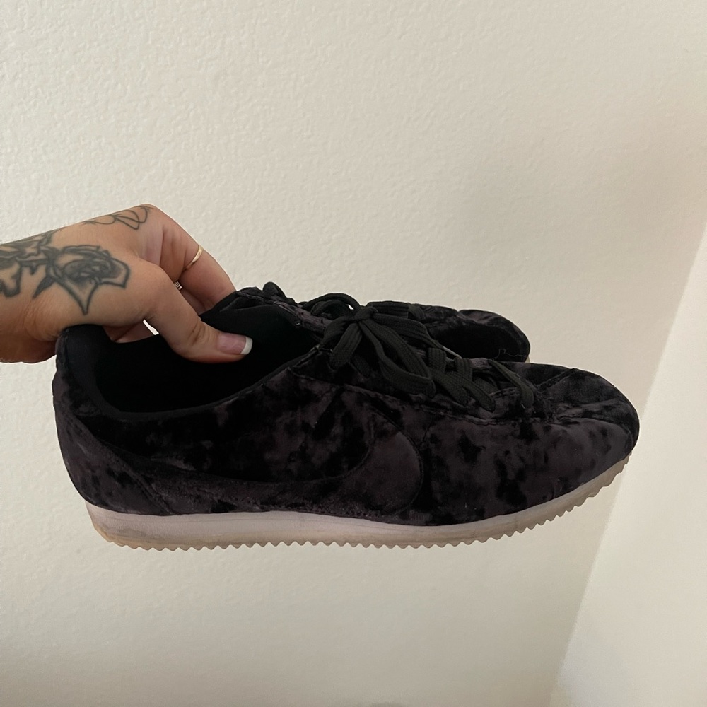 nike cortez velour/velevt